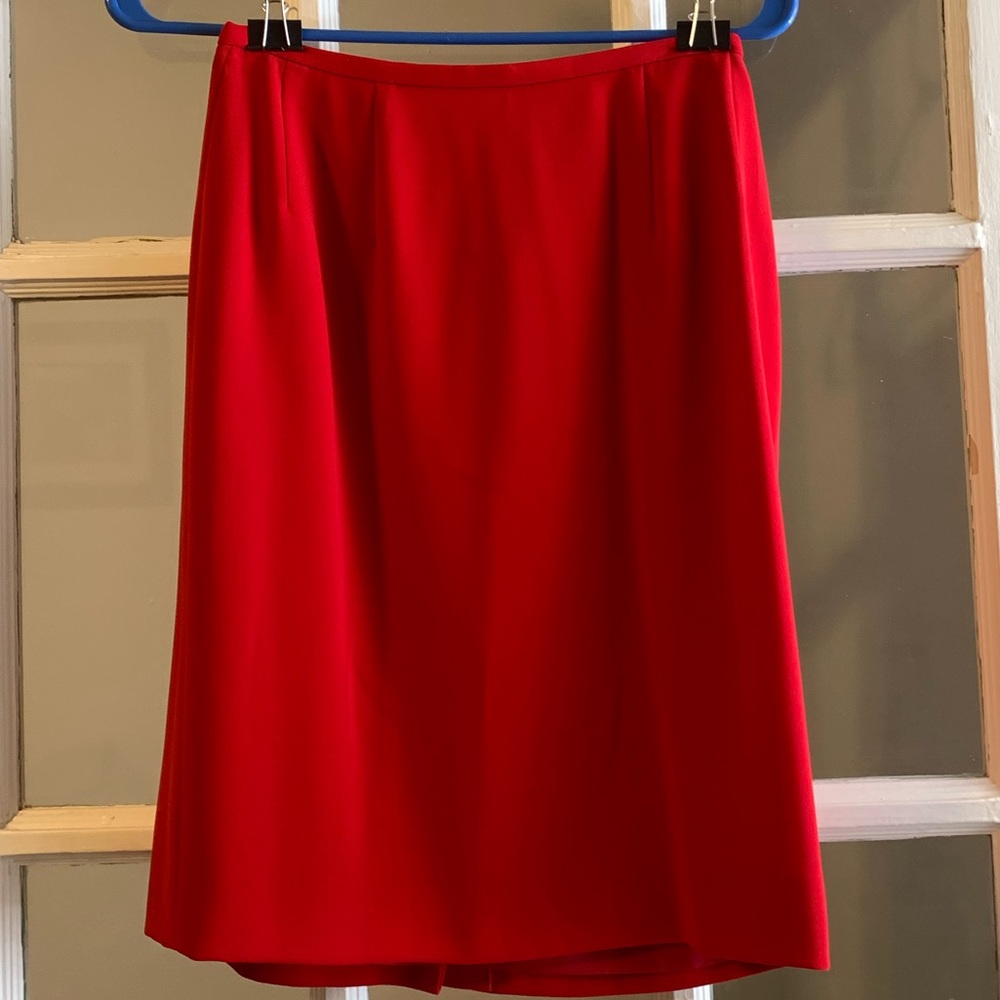 Red skirt w slit